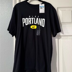 Nike Black and Yellow Short Sleeve Tee